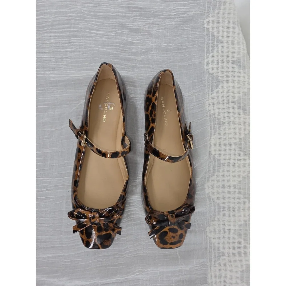 Bandolino Juletta Mary Jane Flats Leopard Patent Bow Square Toe Women's Size 7.5